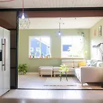 Apartment Lovely Family House With Garden