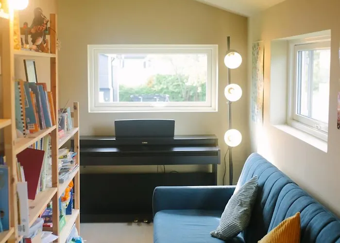 Apartmán Lovely Family House With Garden